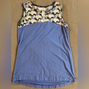 435 tank top size 8